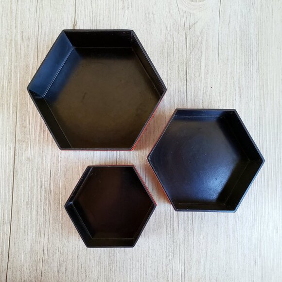 Interpur Trinket Boxes w Hand-Painted Bamboo Red Hexagonal Nesting Set of 3 - Picture 5 of 10